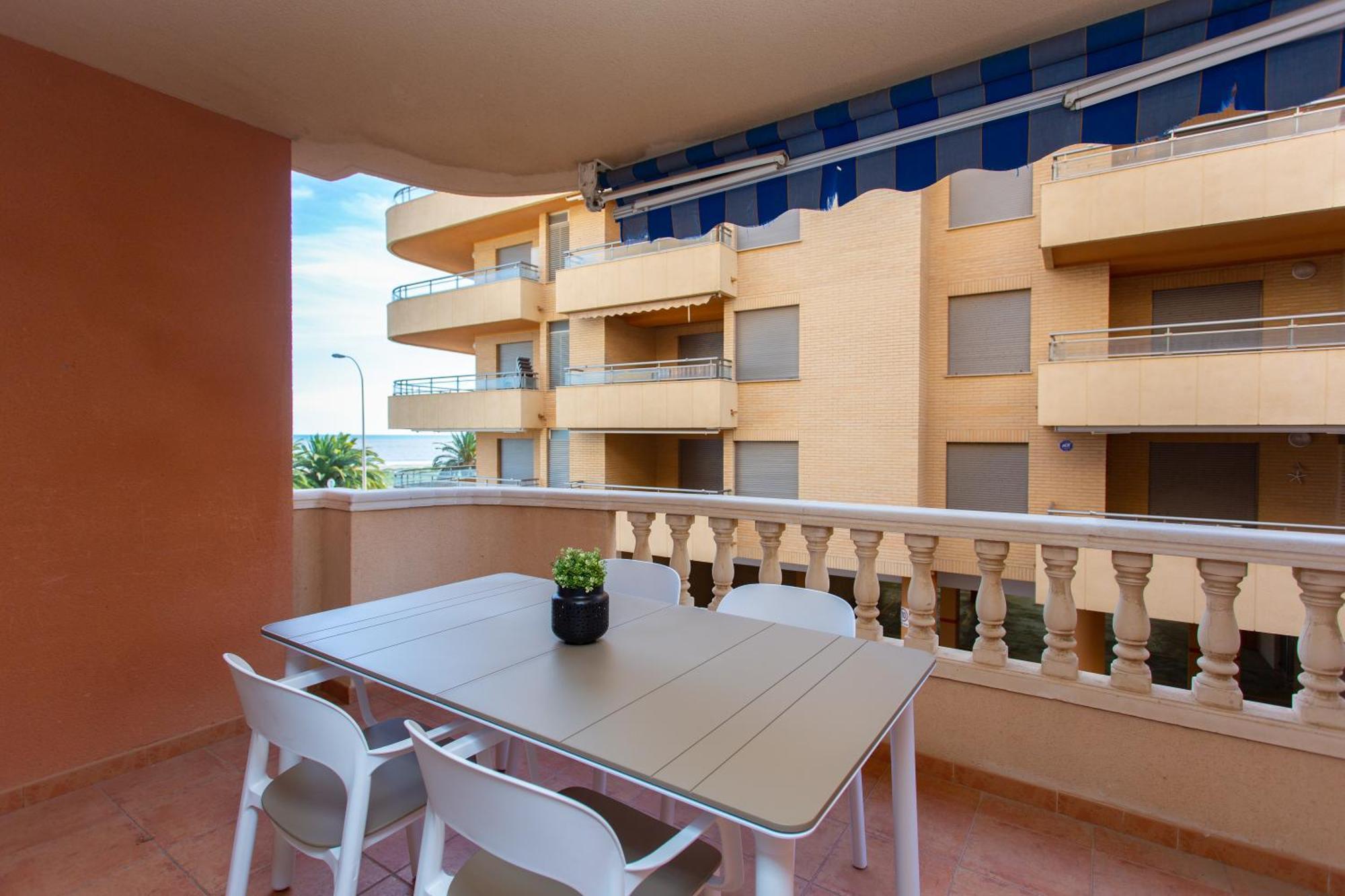 Denia Front Beach Apartment Exterior photo